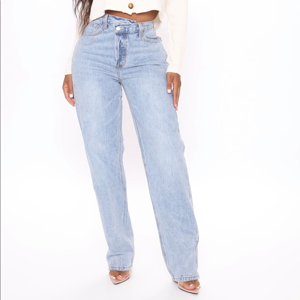 Fashion Nova Crossover Straight Leg Jeans